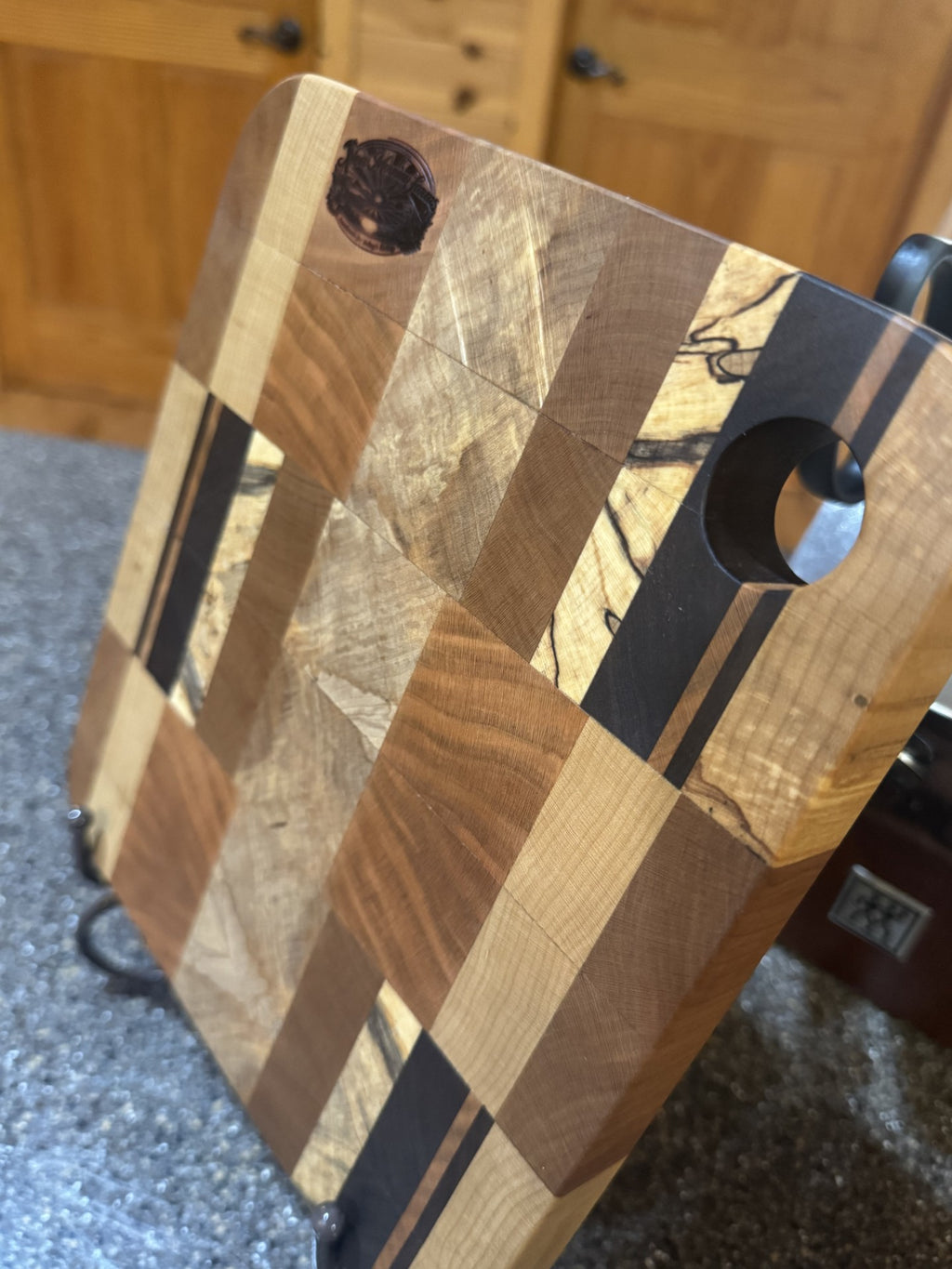 The Anchor | Bookmatched End-Grain Hardwood Cutting Board